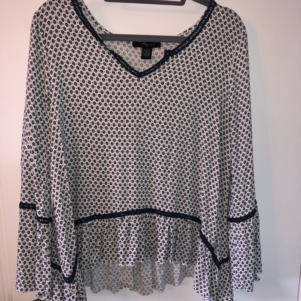 Cute flowy top